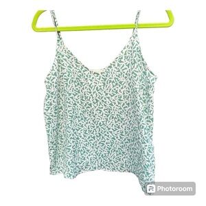 Women’s Floral Green  Tank Top New without tags